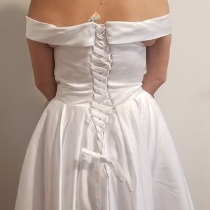White- off the shoulder sateen dress, never worn